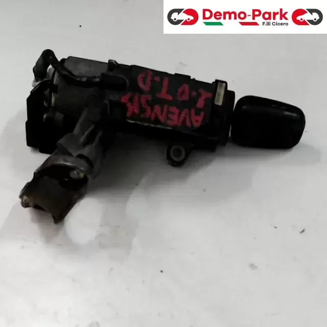 BLOCCASTERZO Toyota AVENSIS  0