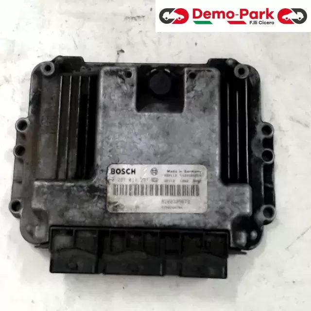 CENTRALINA MOTORE Alfa Romeo 147 - 1.9 JTD BOSCH 0 281 011 237     8200305678 0