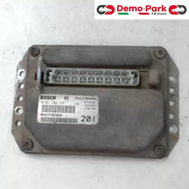 CENTRALINA MOTORE Lancia Y10 - 1.1 BOSCH 0 261 200 716     00077787850 0