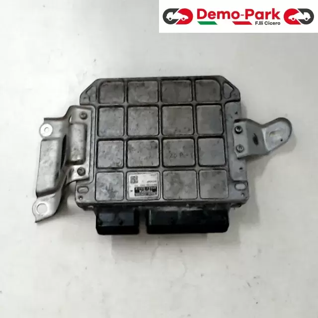 CENTRALINA MOTORE Toyota YARIS - 1.3 DENSO MB275100-2493    TOYOTA 89661-0D310 0