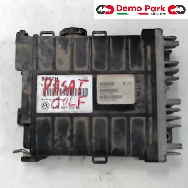 CENTRALINA MOTORE Volkswagen PASSAT - 1.8 BOSCH 0 261 200 271    443.907.311 D 0