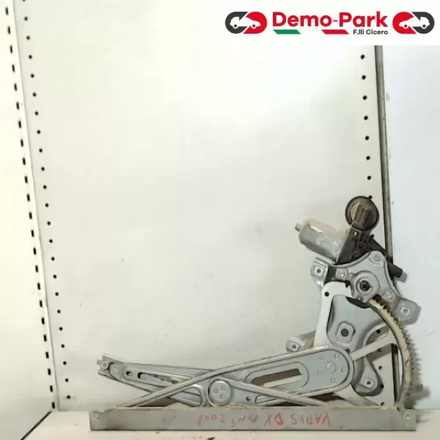 ALZAVETRO ANT. DX  Toyota YARIS - 1.4 D4D II SERIE 85710 - 0D100 1
