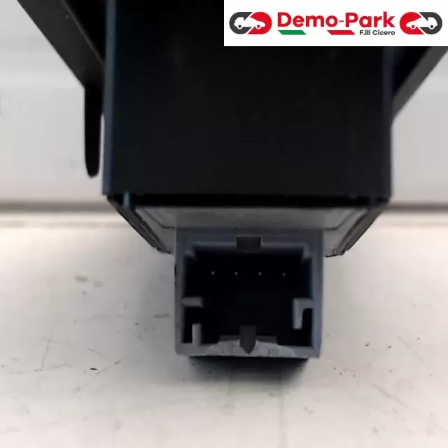 PULSANTE ALZAVETRO ANT. DX AUDI A1 Audi A1 8X1 959 522 2