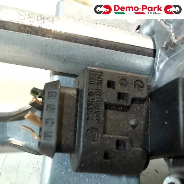 MOTORINO TERGICRISTALLO Bmw SERIE 1 E87 405.121 / 7.193.036--01 2