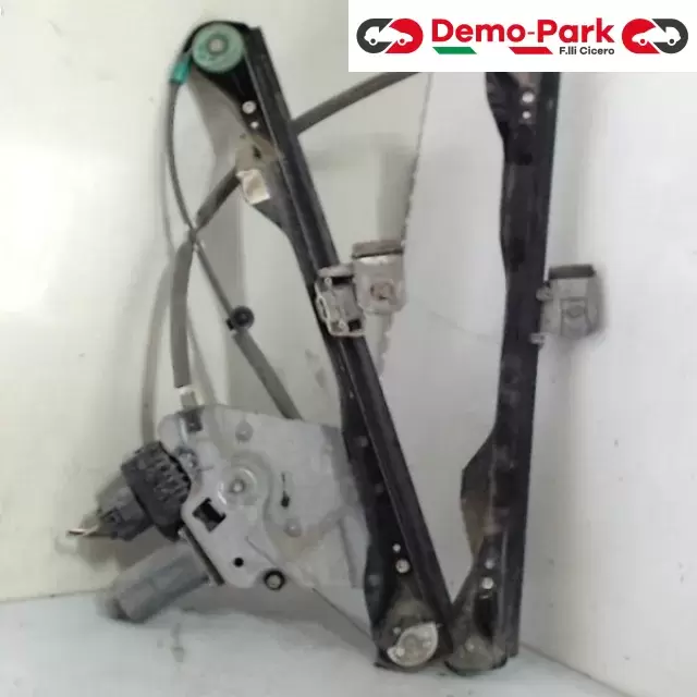 ALZAVETRO ANT. DX 5PORTE Ford FOCUS 0 130 821 757 1